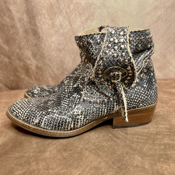 Dingo 866 Gray Snake Print Studded Buckle Strap Zip Up Leather Ankle Booties - Picture 3 of 9